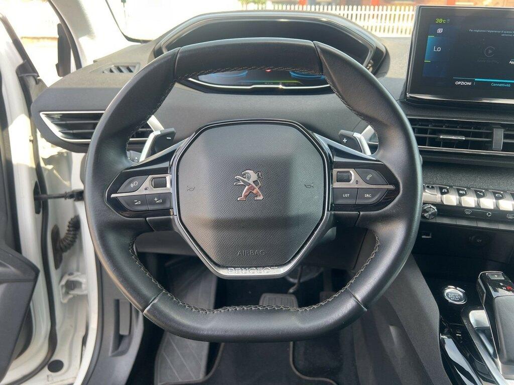 Peugeot 3008 1.6 hybrid Allure Pack 225cv e-eat8