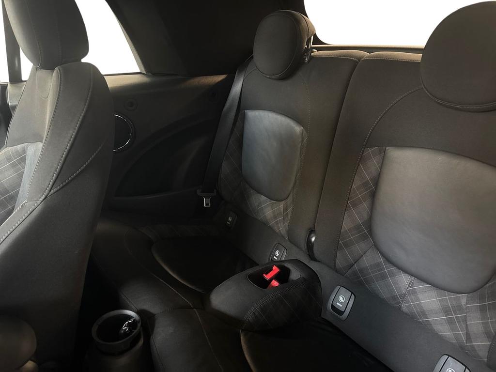 Mini Cooper D Cabrio 1.5 Cooper D