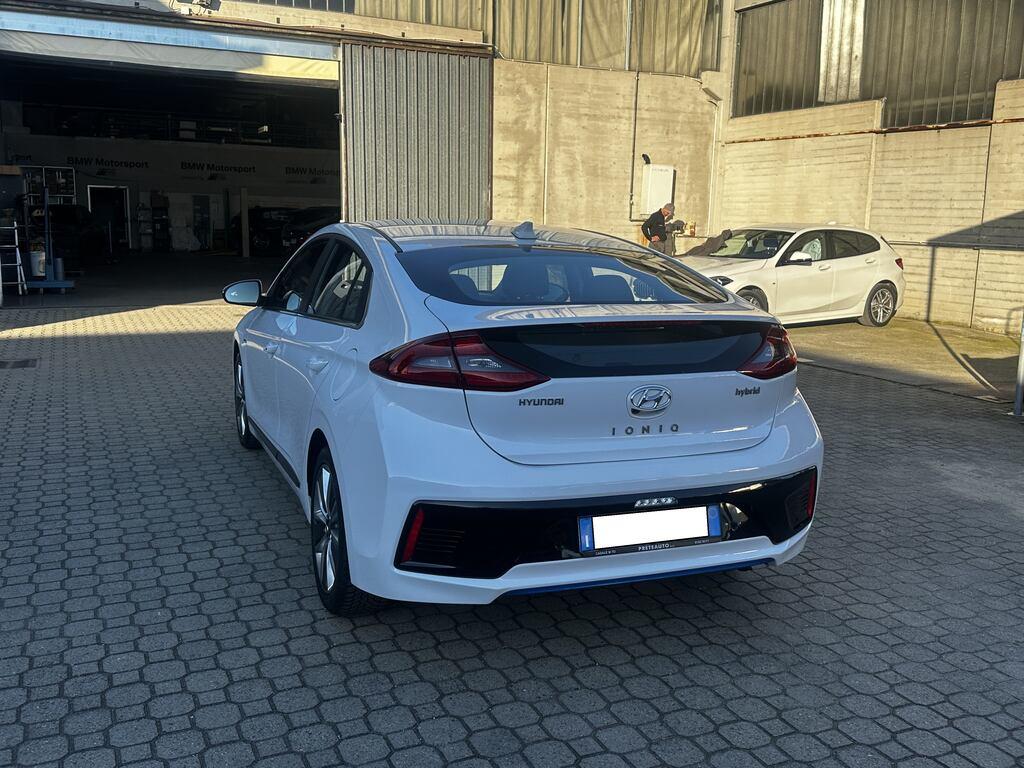 Hyundai Ioniq 1.6 hybrid Style 6dct my19