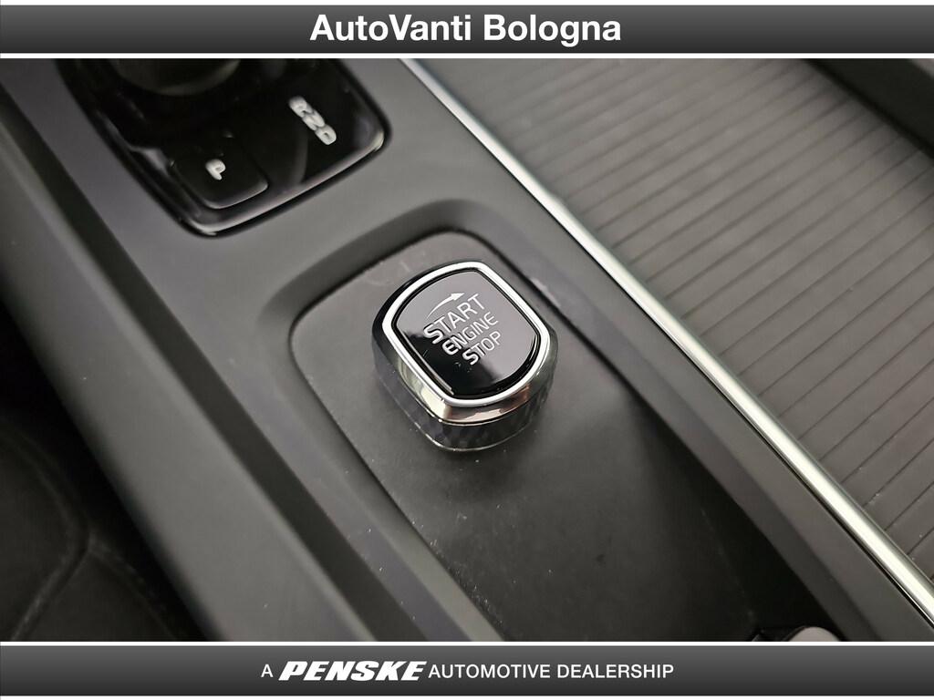 Volvo V60 2.0 B4 Momentum Business auto