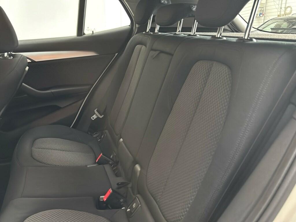 BMW X2 sdrive18d Business X auto