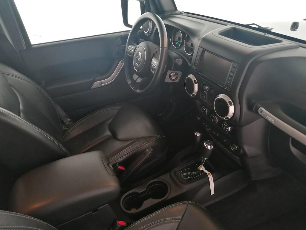 Jeep Wrangler Unlimited 2.8 crd Sahara auto E6