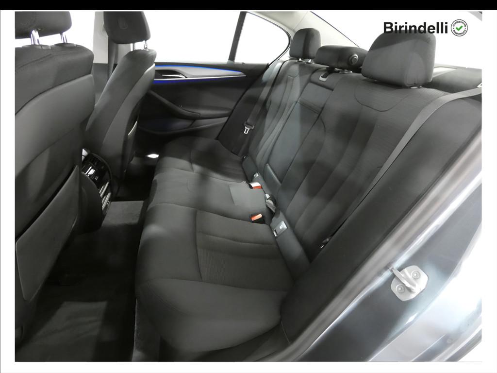 BMW Serie 5 520d mhev 48V Business auto