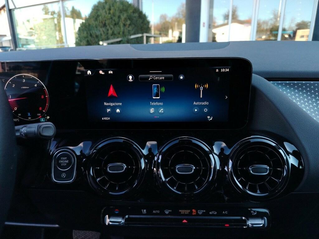 Mercedes GLA 180 d Advanced auto