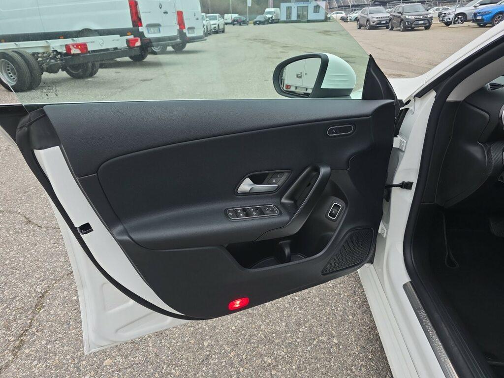 Mercedes CLA Shooting Brake 180 d Advanced auto