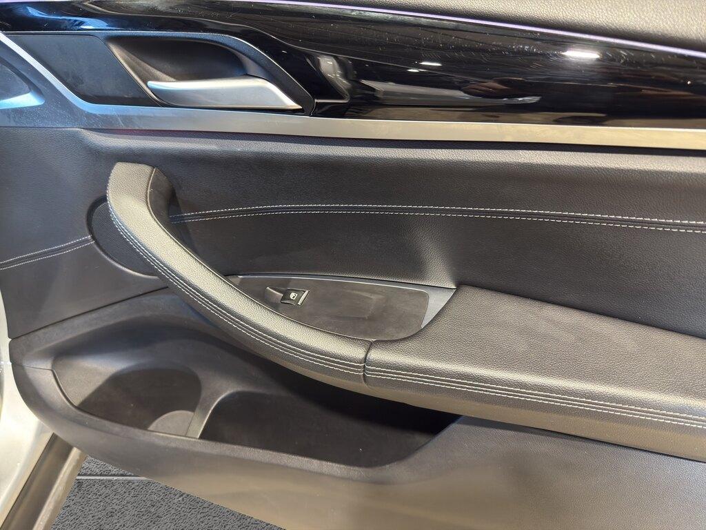 BMW X3 xdrive20d mhev 48V xLine auto