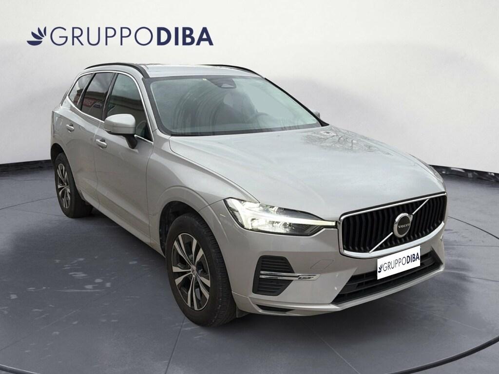 Volvo XC60 2.0 B4 Momentum auto