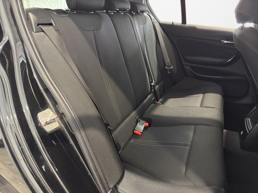 BMW Serie 1 118d Sport 5p auto my18