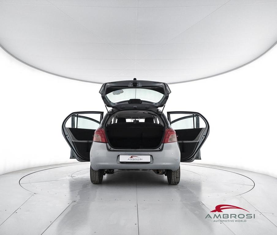 Toyota Yaris 1.3 Sol 5p