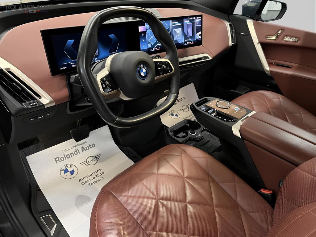 BMW iX xdrive50 pacchetto sportivo