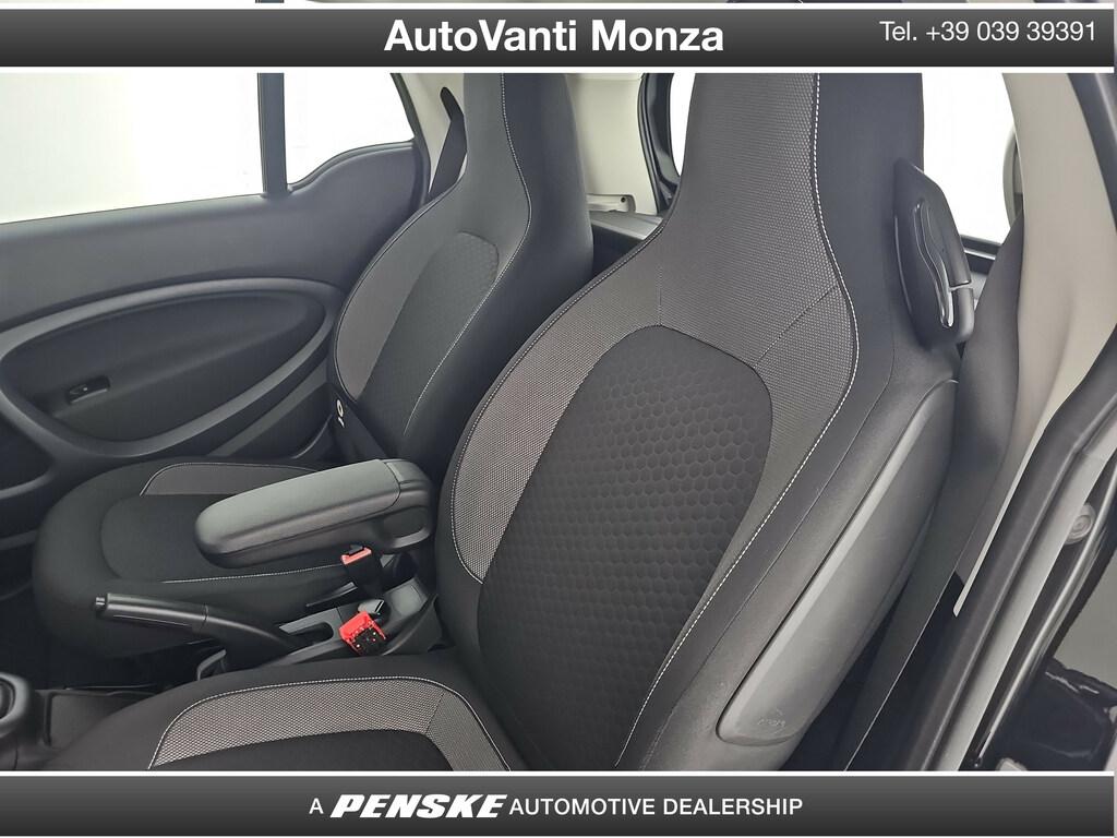 Smart fortwo eq Berlin Black Passion