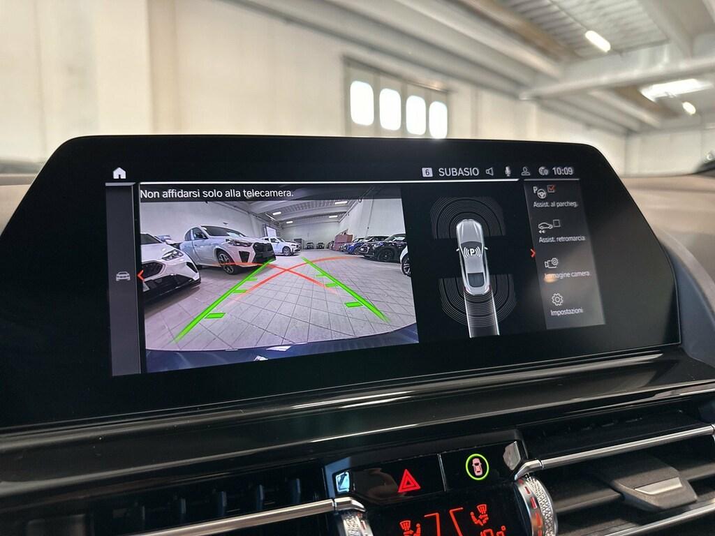 BMW Serie 8 840d Coupe mhev 48V xdrive Individual Composition auto