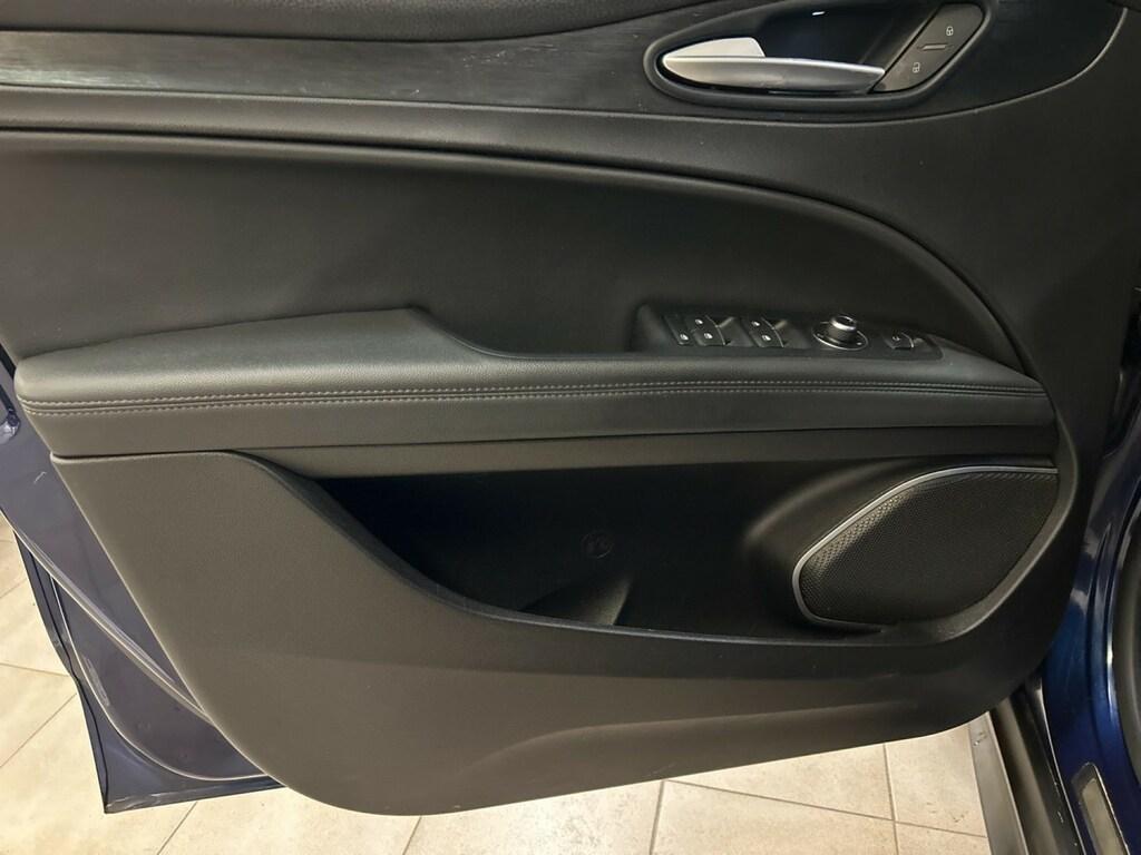 Alfa Romeo Stelvio 2.2 t Business Q4 210cv auto my19