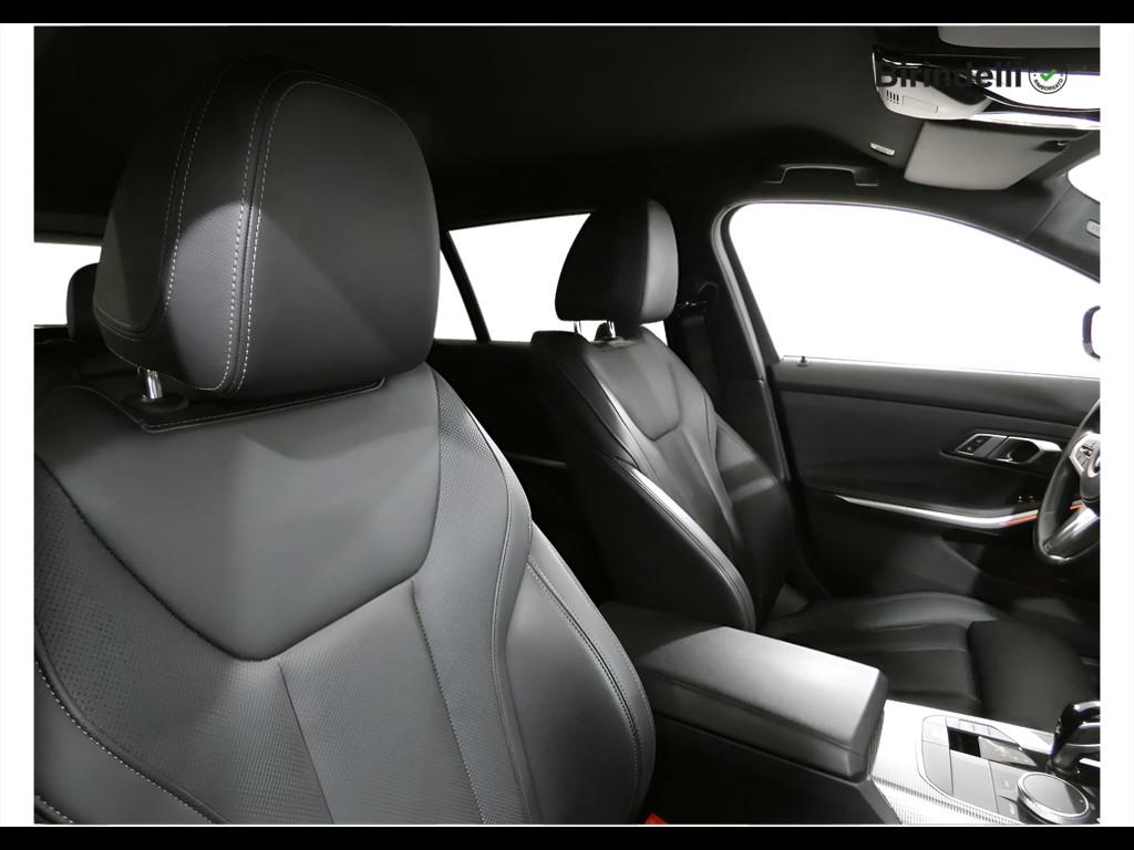BMW Serie 3 320d Touring mhev 48V Msport auto
