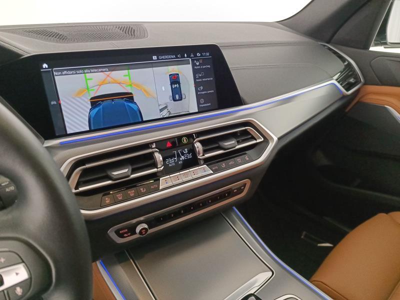 BMW X5 xdrive30d mhev 48V xLine auto