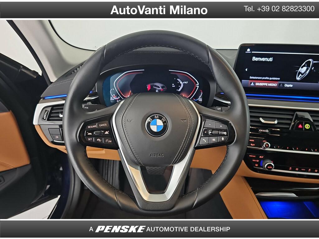 BMW Serie 5 520d Touring mhev 48V xdrive Luxury auto