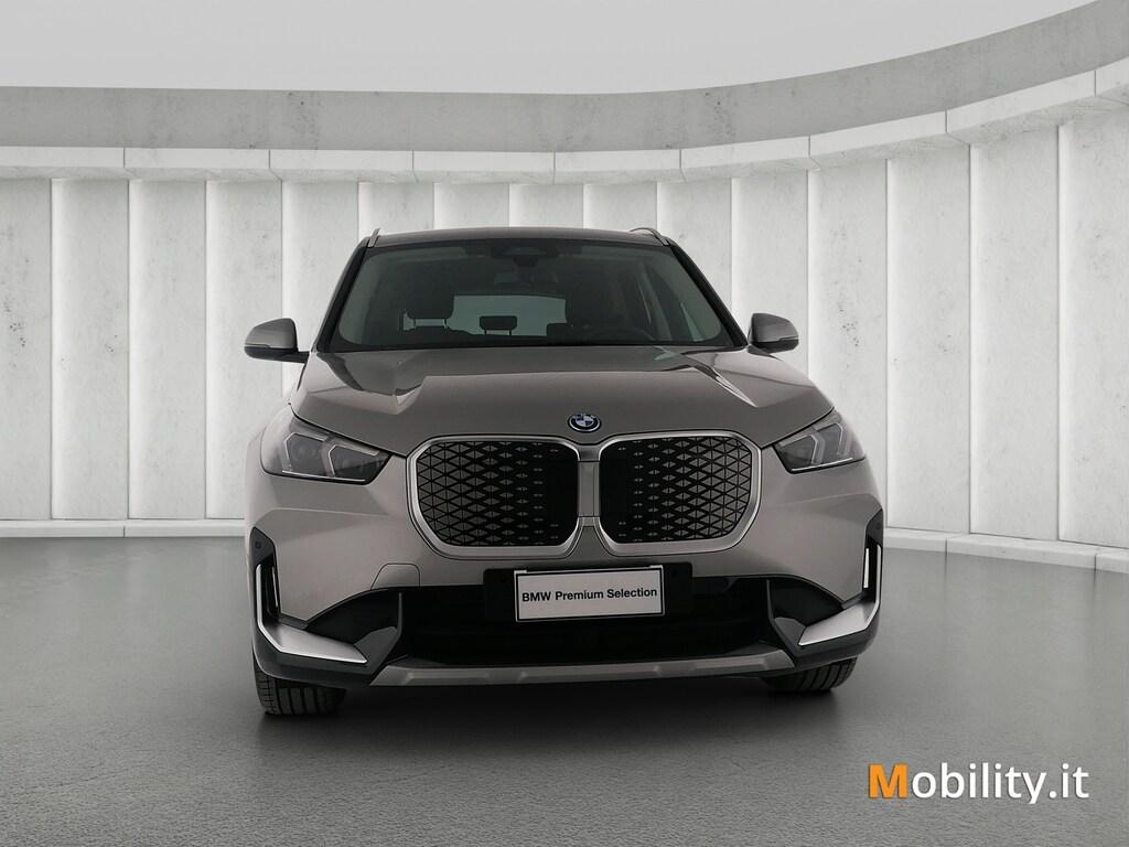 BMW iX1 edrive 20 X-Line
