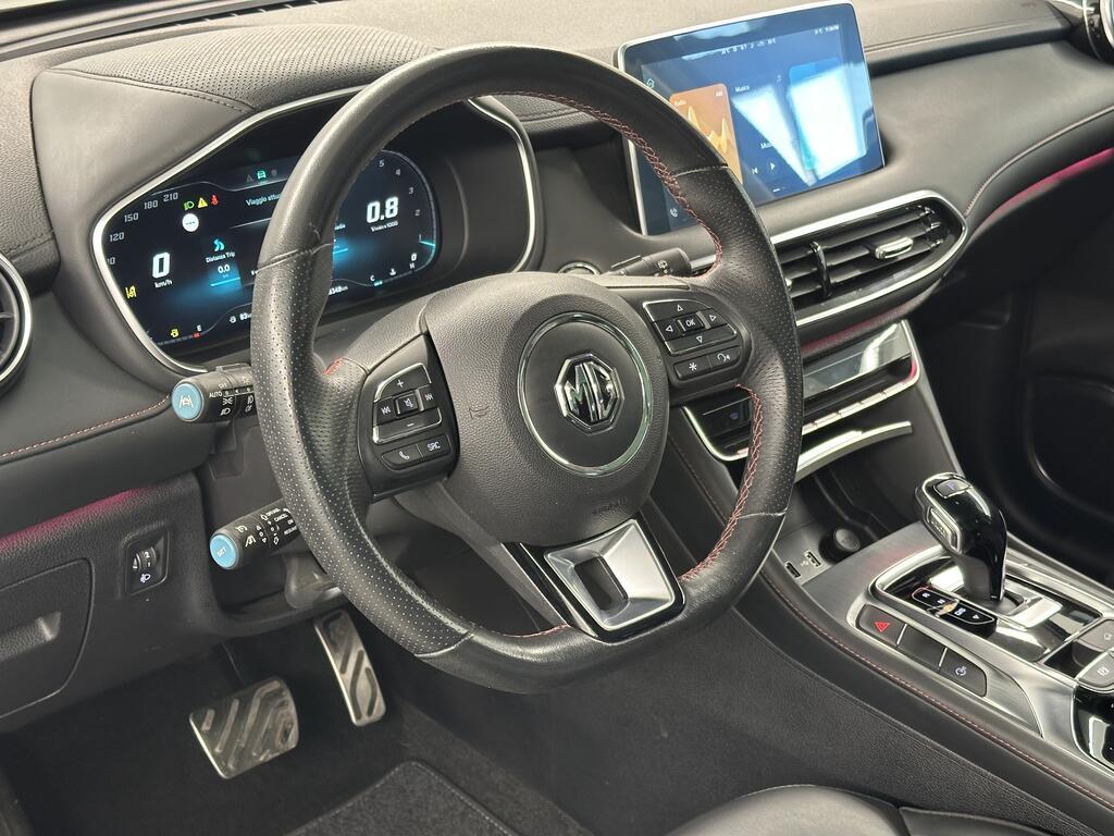 Mg HS 1.5 t Luxury auto