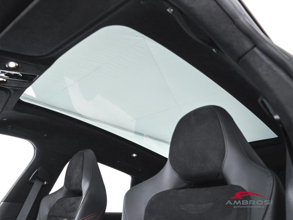 Aston Martin DBX 4.0 auto