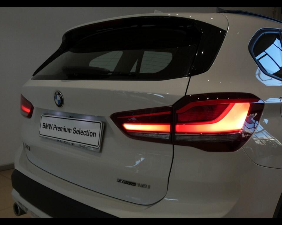 BMW X1 sdrive18i Advantage 136cv auto