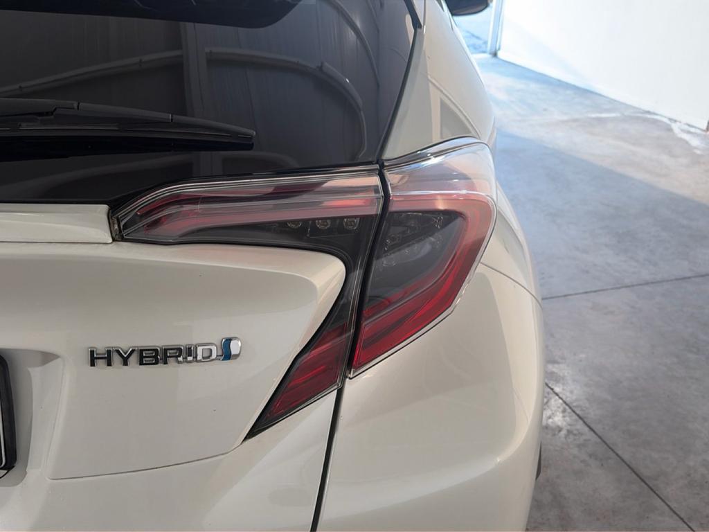 Toyota C-HR 1.8h Lounge 2wd e-cvt my18