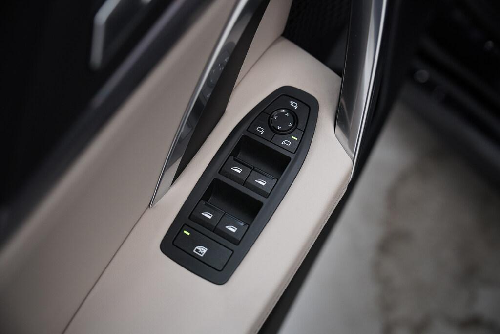 BMW X1 xdrive20d mhev 48V auto