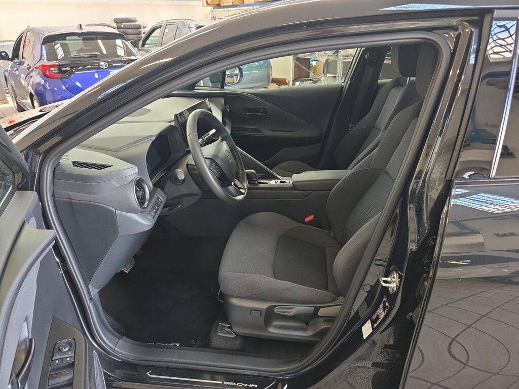 Toyota C-HR 2.0 phev Trend fwd e-cvt