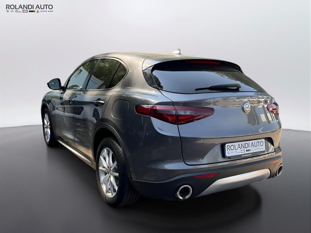Alfa Romeo Stelvio 2.2 t Business rwd 180cv auto