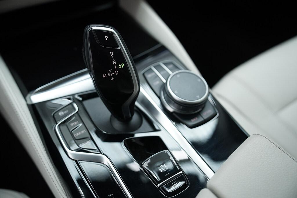 BMW Serie 5 520d Touring mhev 48V Luxury auto