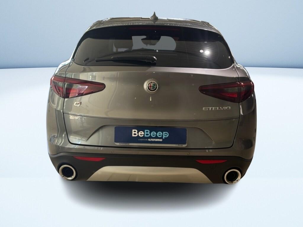 Alfa Romeo Stelvio 2.2 t Executive Q4 210cv auto