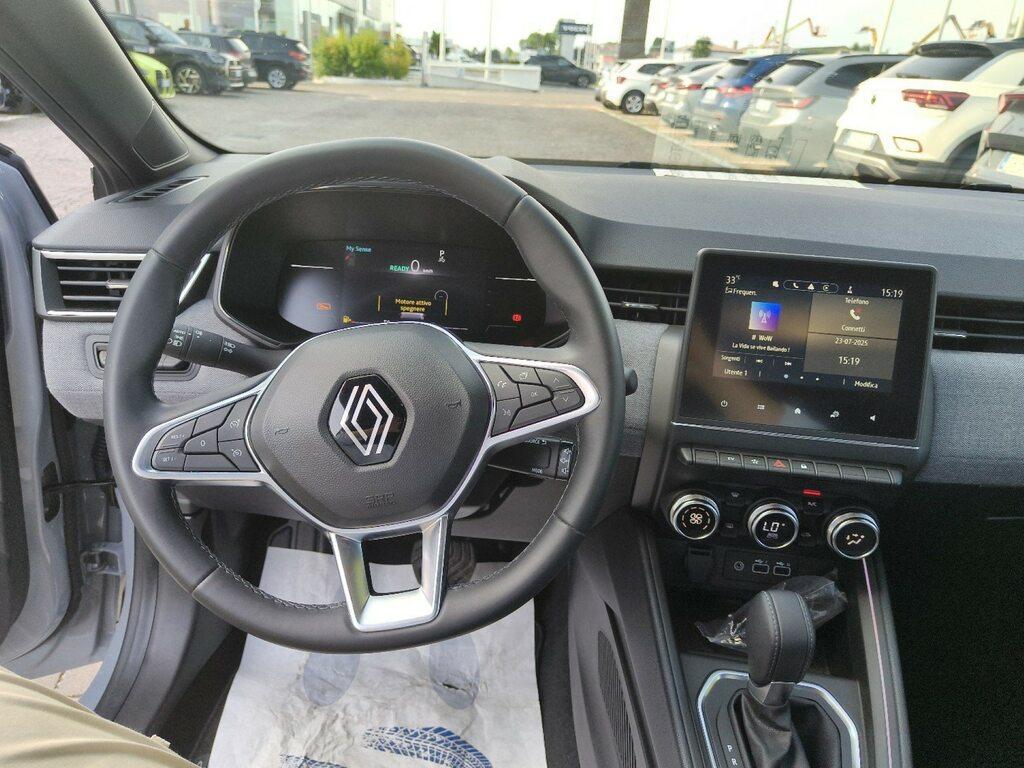 Renault Clio 1.6 E-Tech full hybrid Techno 145cv