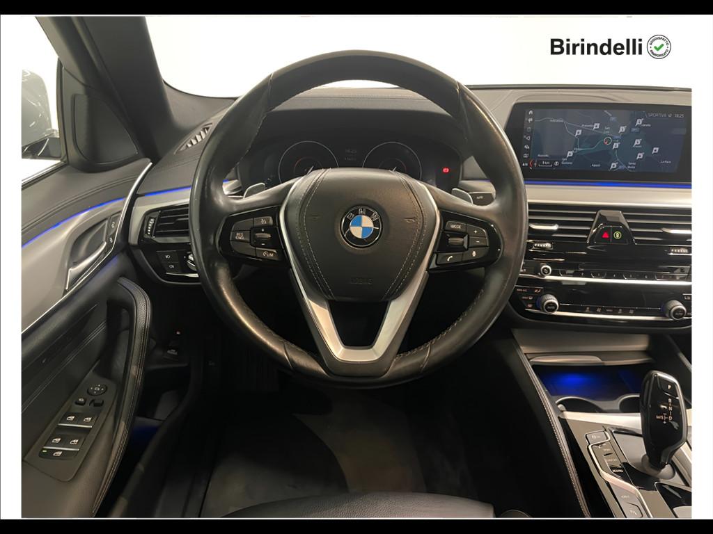 BMW Serie 5 530e Luxury auto