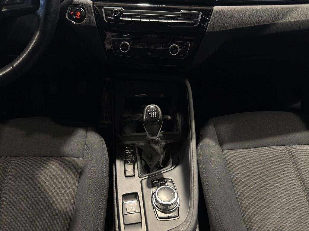 BMW X1 sdrive16d Business my18