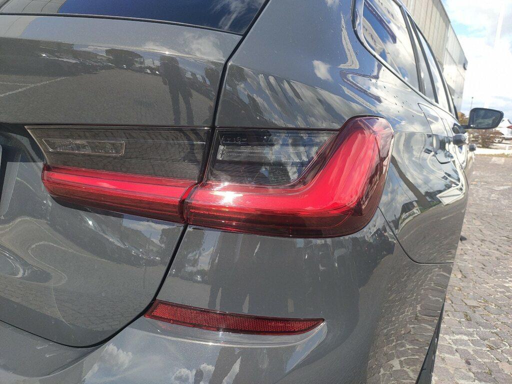 BMW Serie 3 320d Touring mhev 48V xdrive Msport auto