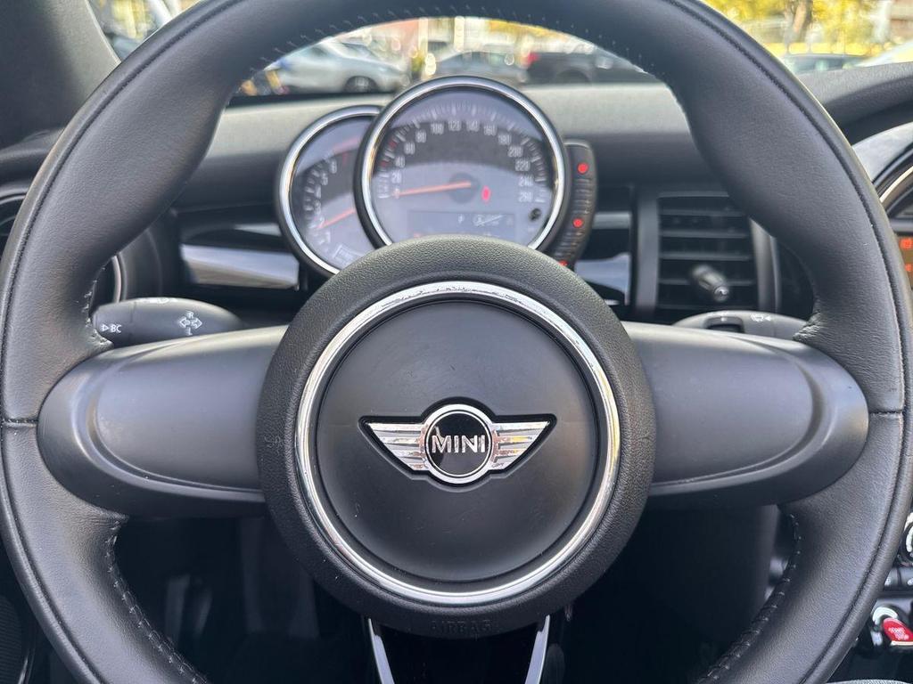 Mini Cooper Cabrio 1.5 Cooper Hype Auto