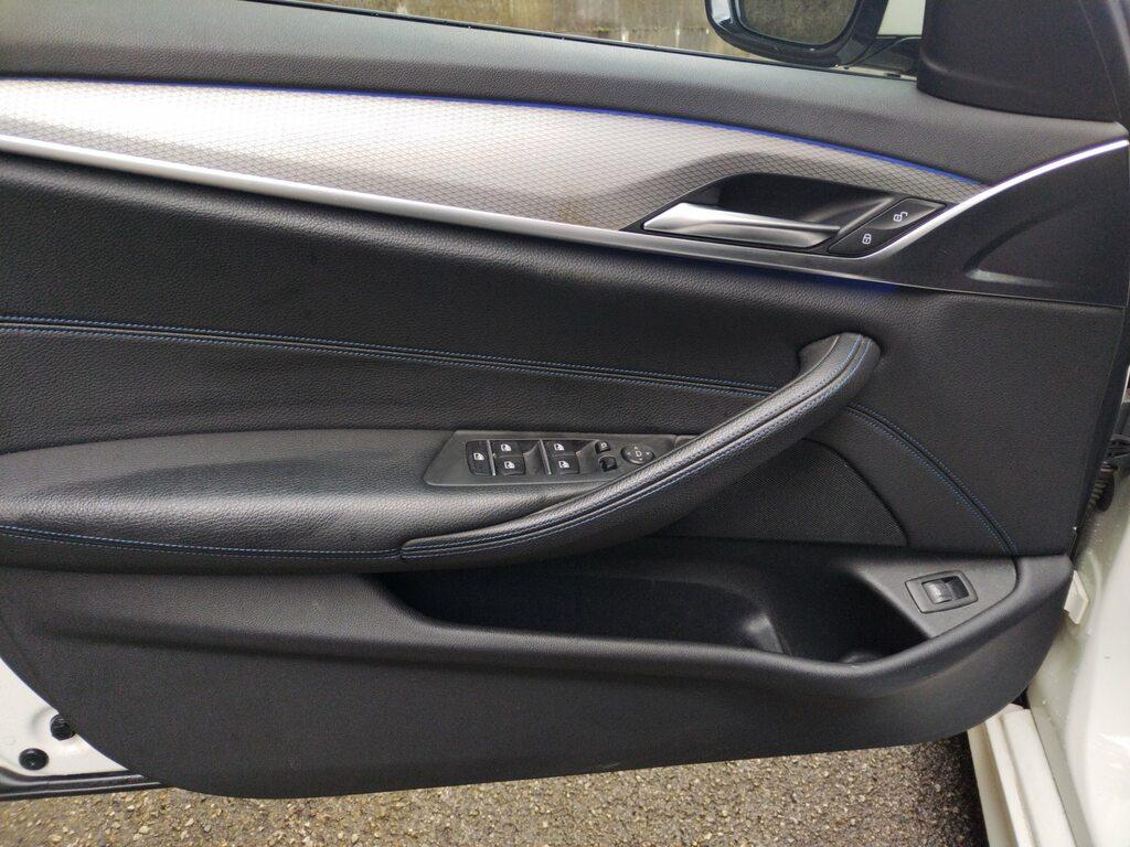BMW Serie 5 520d Touring xdrive Msport auto