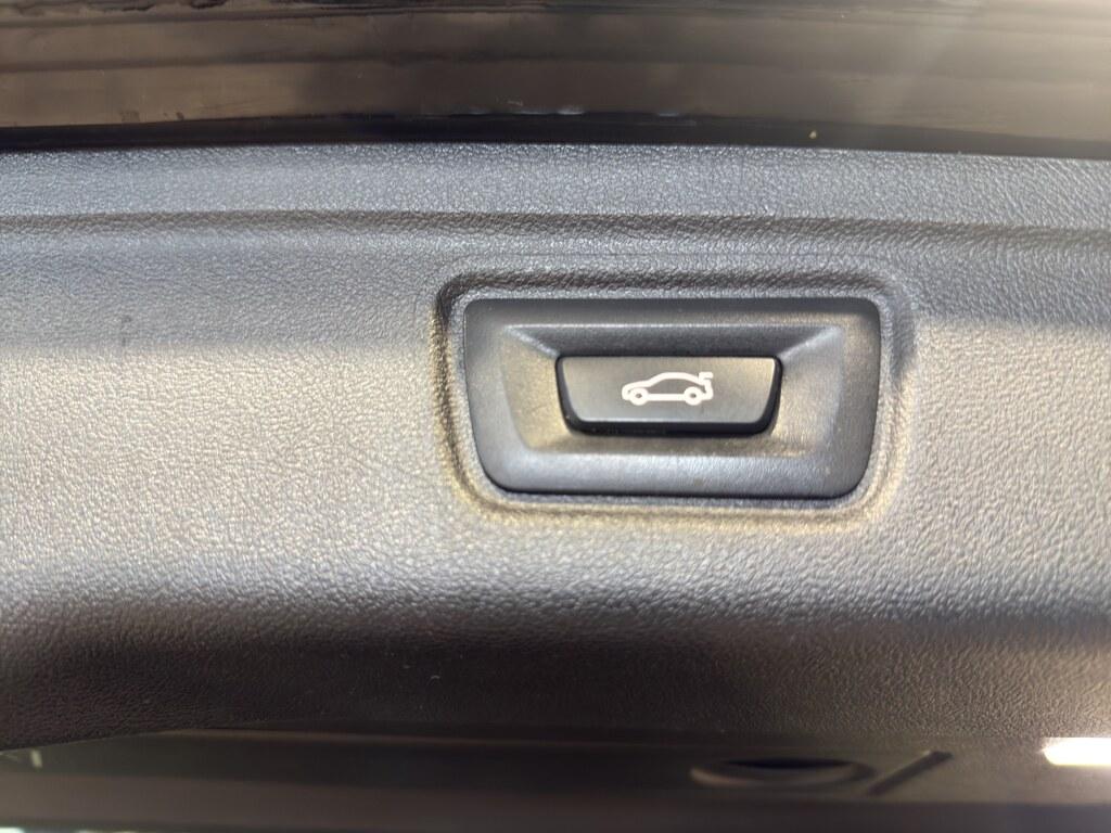 BMW Serie 3 320d Touring mhev 48V Msport auto