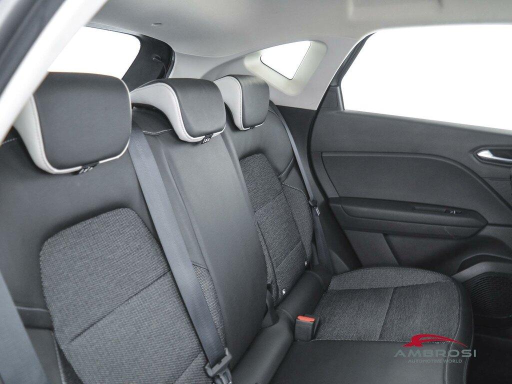 Renault Captur 1.6 E-Tech hybrid Techno Fast Track 145cv auto