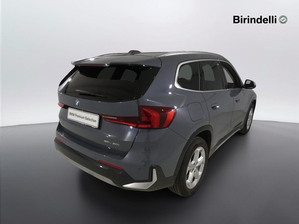BMW X1 sdrive20i mhev 48V X-Line auto