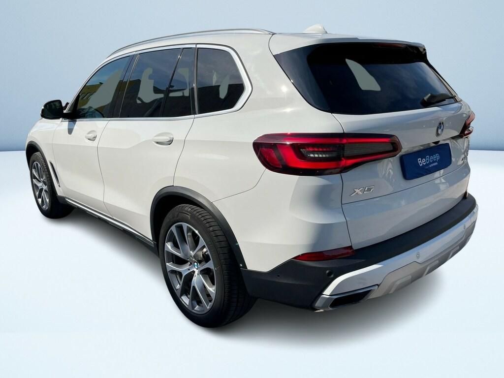 BMW X5 xdrive30d mhev 48V xLine auto