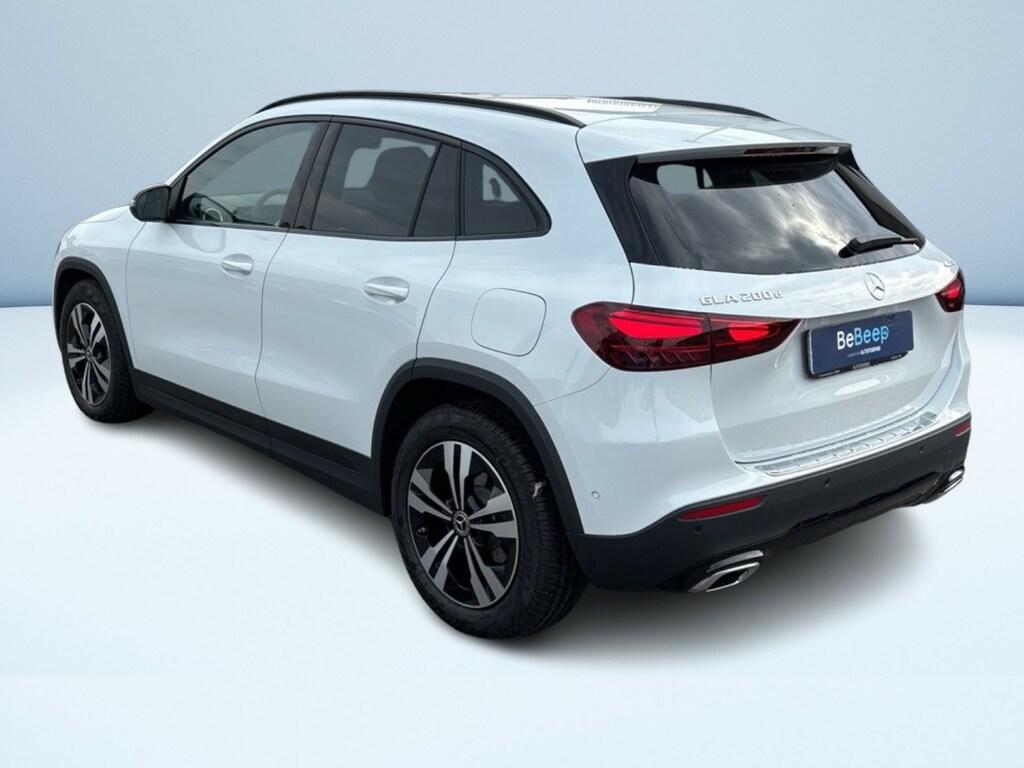 Mercedes GLA 200 d Progressive Advanced Plus 4matic auto
