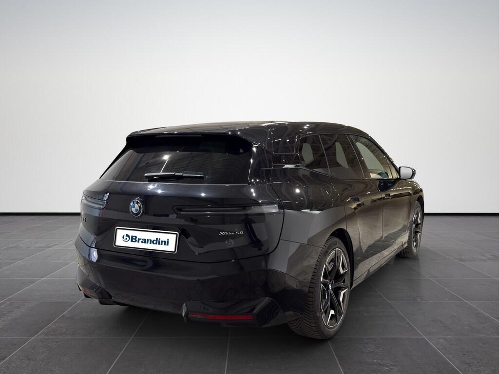 BMW iX xdrive50 pacchetto sportivo