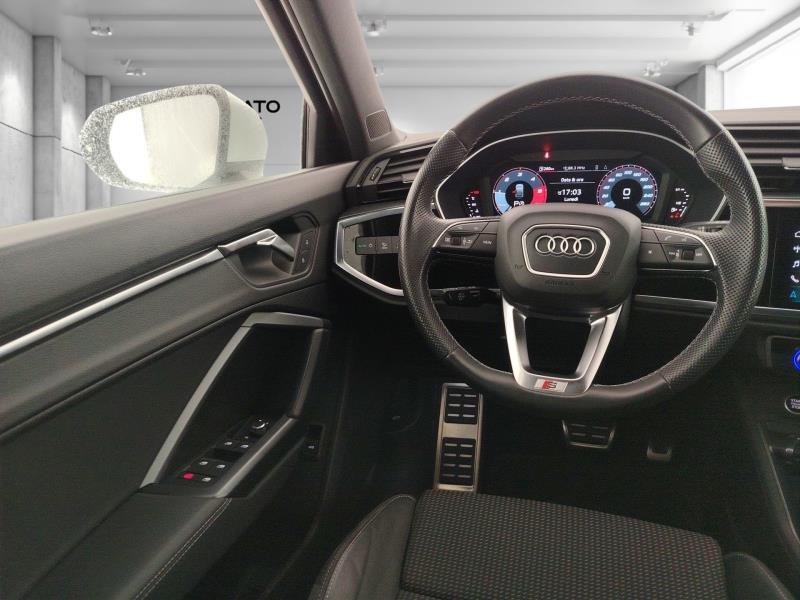 Audi Q3 Sportback 35 2.0 tdi s-tronic