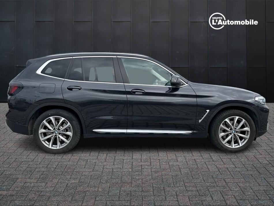 BMW X3 sdrive18d mhev 48V auto