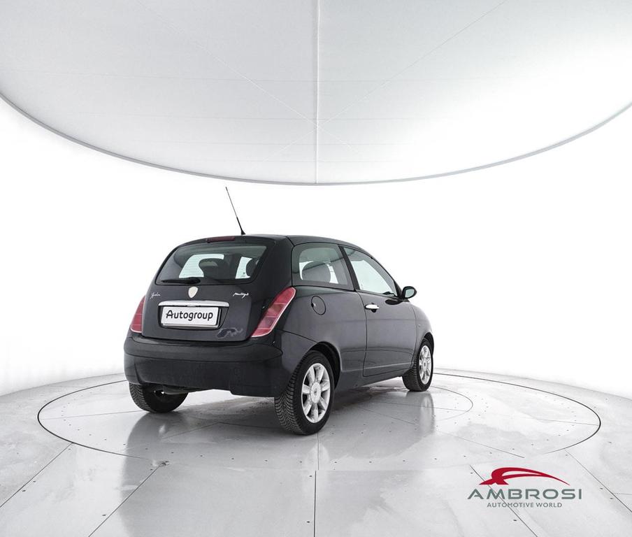 Lancia Ypsilon 1.3 mjt Platino