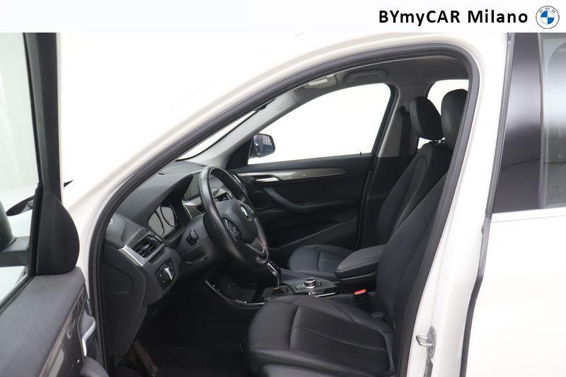 BMW X1 sdrive18i xLine 140cv auto 7m