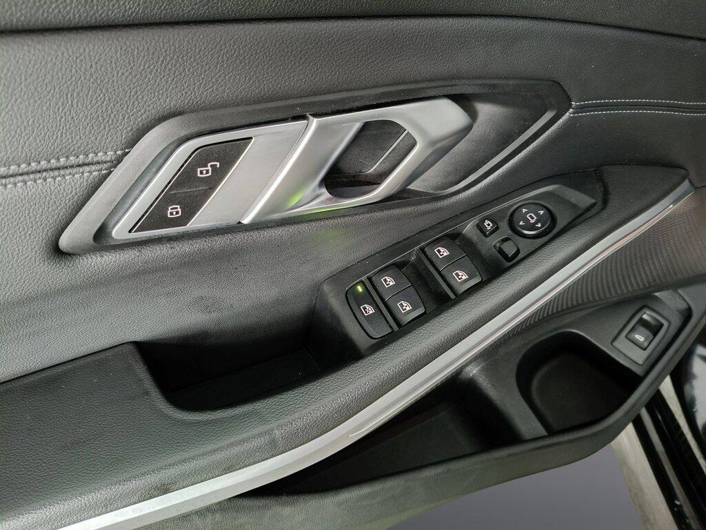 BMW Serie 3 320d Touring mhev 48V xdrive Luxury auto