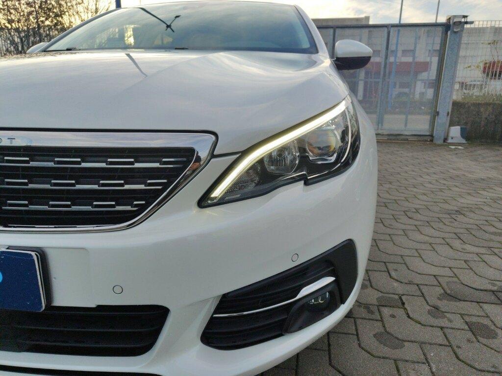 Peugeot 308 5p 1.2 puretech t. Allure s&s 130cv my18
