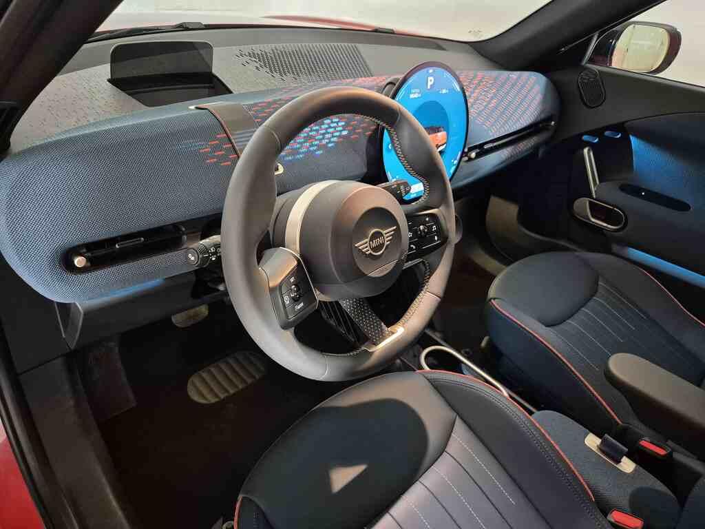Mini Mini Aceman E Favoured
