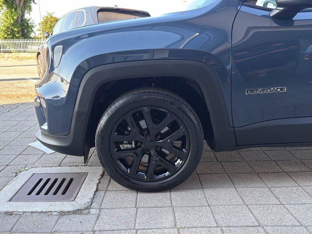 Jeep Renegade 1.5 turbo t4 mhev Summit 2wd dct